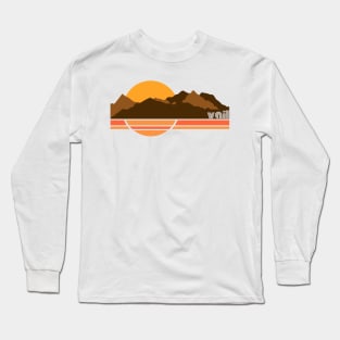 Vail Colorado Retro 70s Tourist Souvenir Long Sleeve T-Shirt